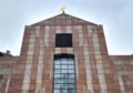 Außenfassade der Caritaskirche in Mönchengladbach.